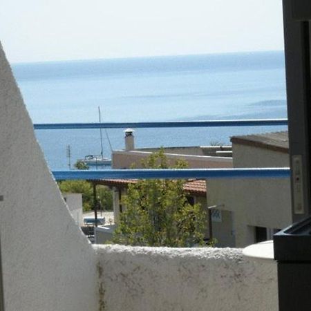 Efrosyni Apartments Agia Marina  ภายนอก รูปภาพ